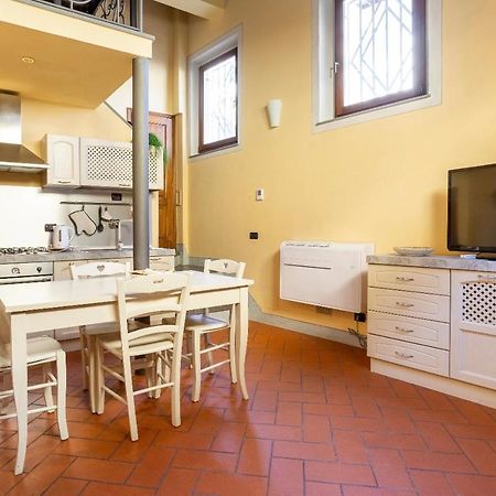 피렌체 Cozy Classic Italian House Near Santa Croce, On The Lungarno 아파트 외부 사진