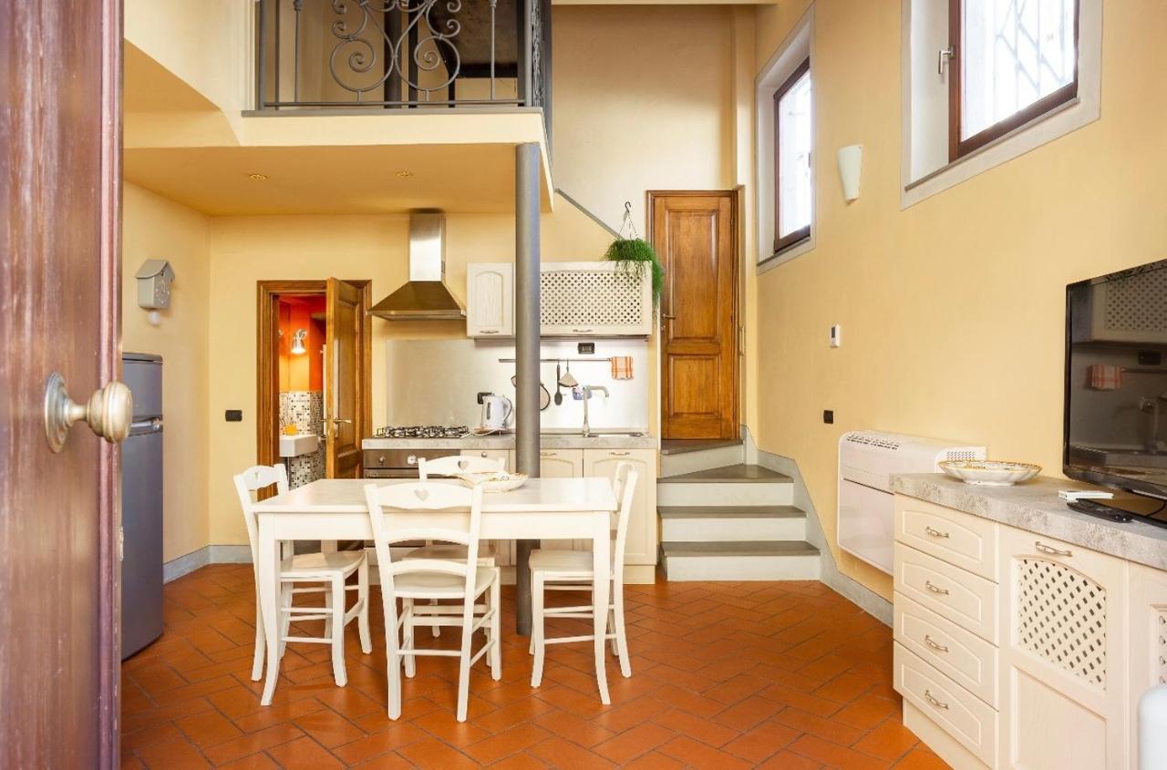피렌체 Cozy Classic Italian House Near Santa Croce, On The Lungarno 아파트 외부 사진