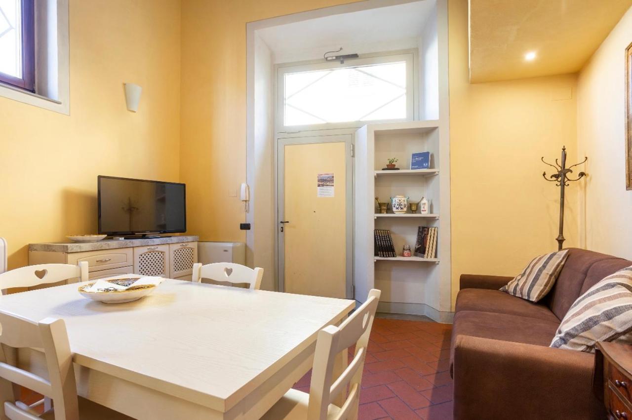 피렌체 Cozy Classic Italian House Near Santa Croce, On The Lungarno 아파트 외부 사진